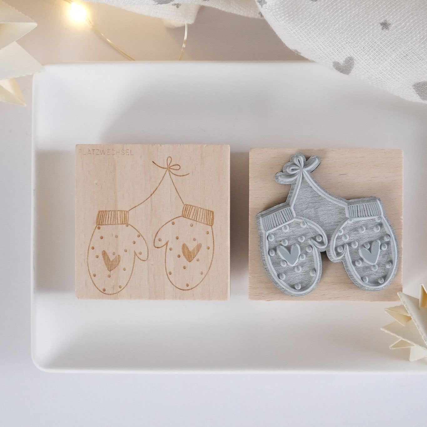 Holzstempel 5 x 5 cm mit Handschuhen als Motiv