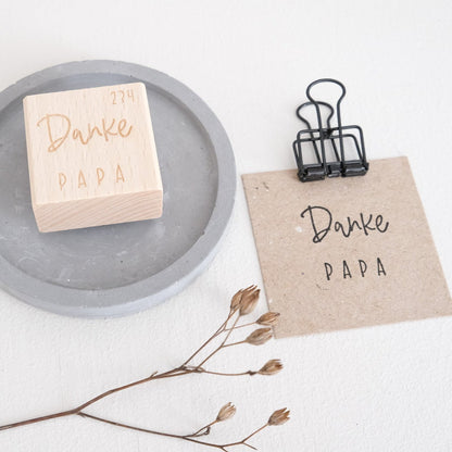 Stempel 3x3cm; Text "Danke Papa".