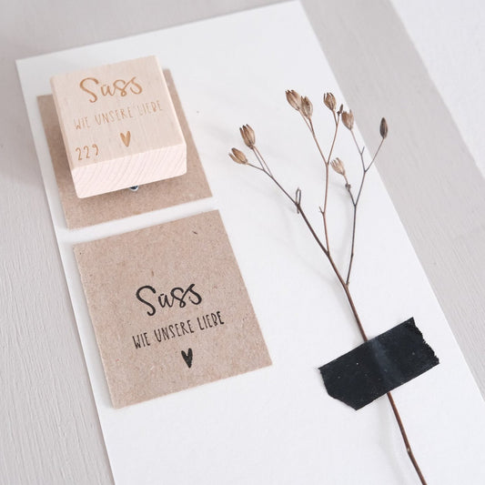 Holzstempel 3 x 3 cm mit Text "Süss wie unsere Liebe"