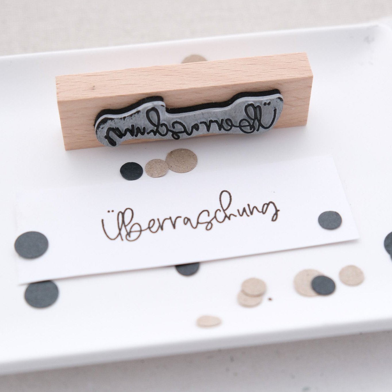 Textstempel "Überraschung"