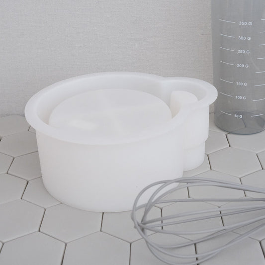 Gießform Kerzenschale mit Einbuchtung für Streichhölzer.