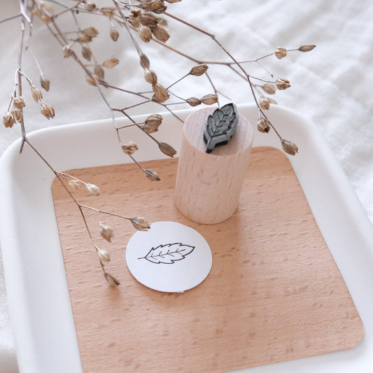 Ministempel 2 cm mit Blatt