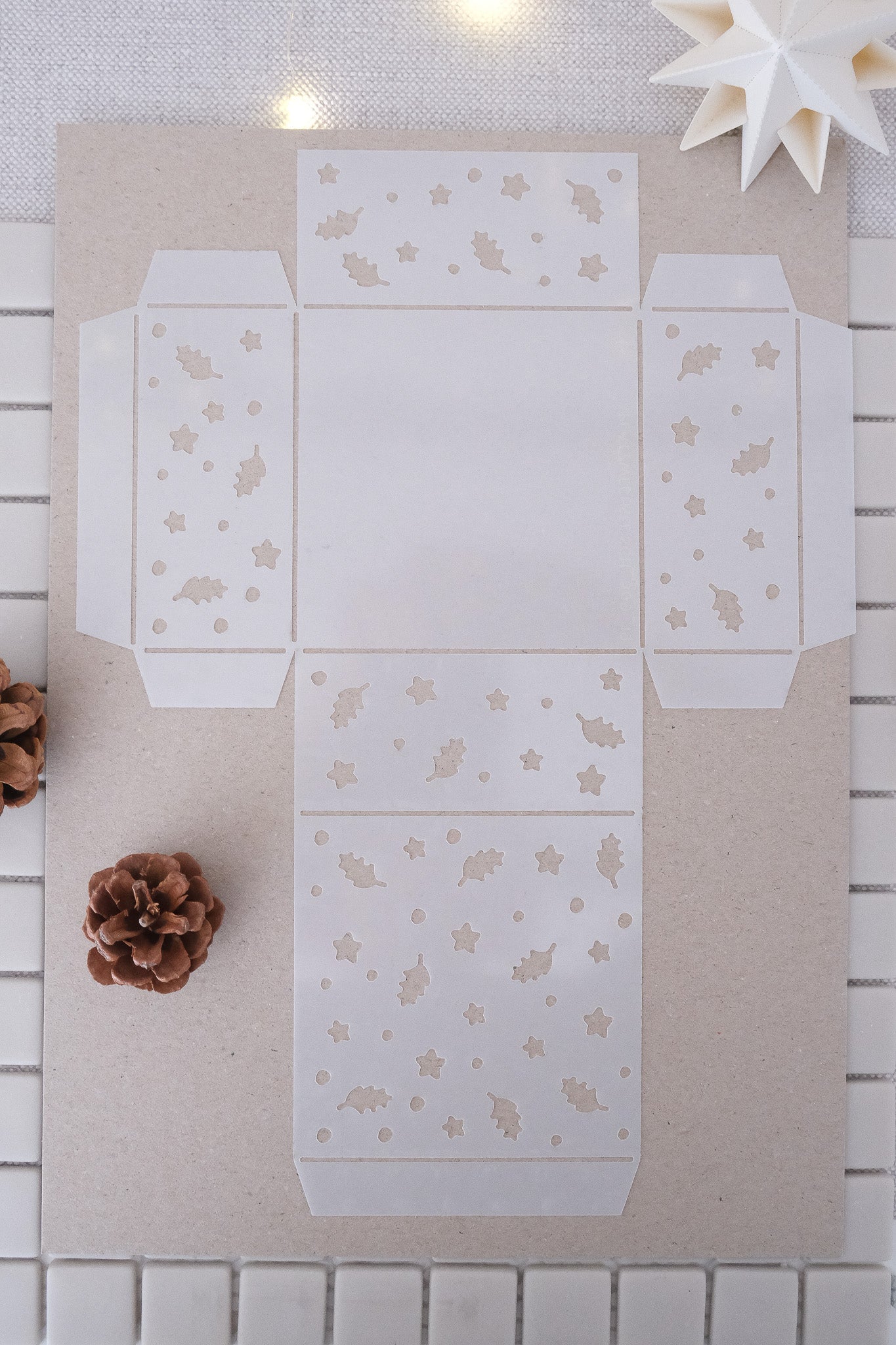 Schablone I Geschenkschachtel I Silberblatt