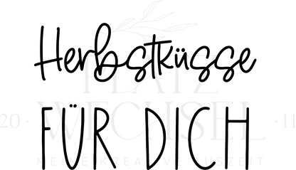 Schriftzug "Herbstküsse für Dich" mit Wasserzeichen.